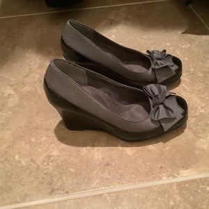 Aerosoles  shoes open toe wedge heel size 5